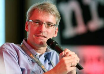 Mit wem ist Elmar Theveßen verheiratet